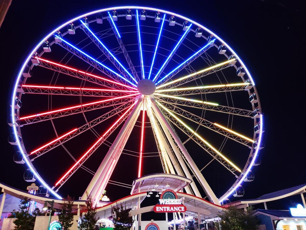 Suite Sensations, Hot Tub, Pool Table, 1089 Free Tickets Each Paid Day, Dollywood And More Pigeon Forge Exterior foto