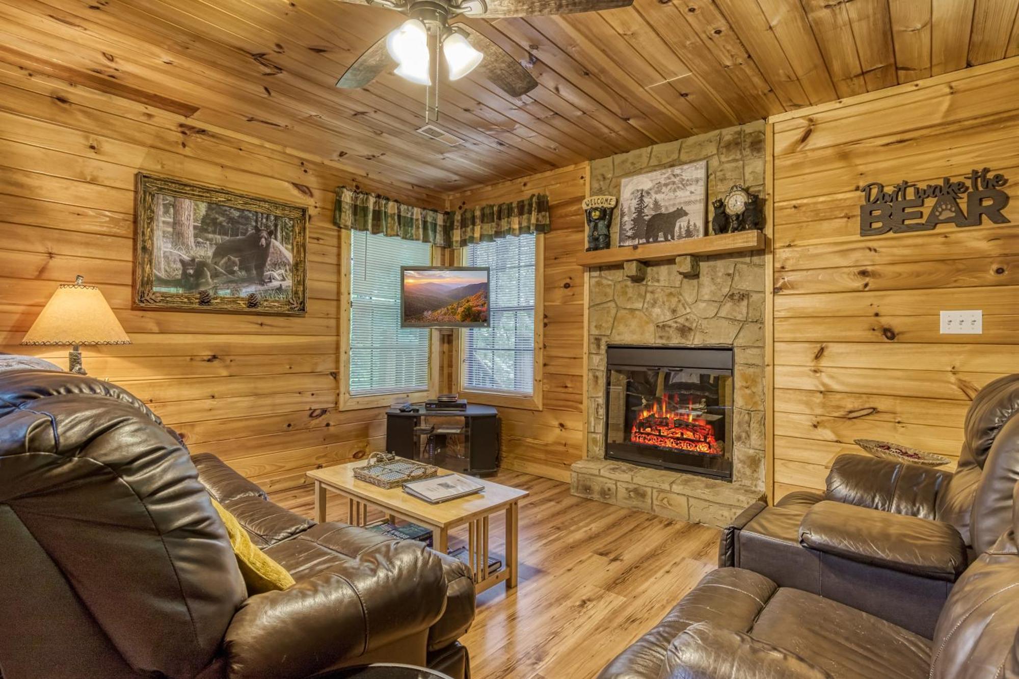 Suite Sensations, Hot Tub, Pool Table, 1089 Free Tickets Each Paid Day, Dollywood And More Pigeon Forge Exterior foto