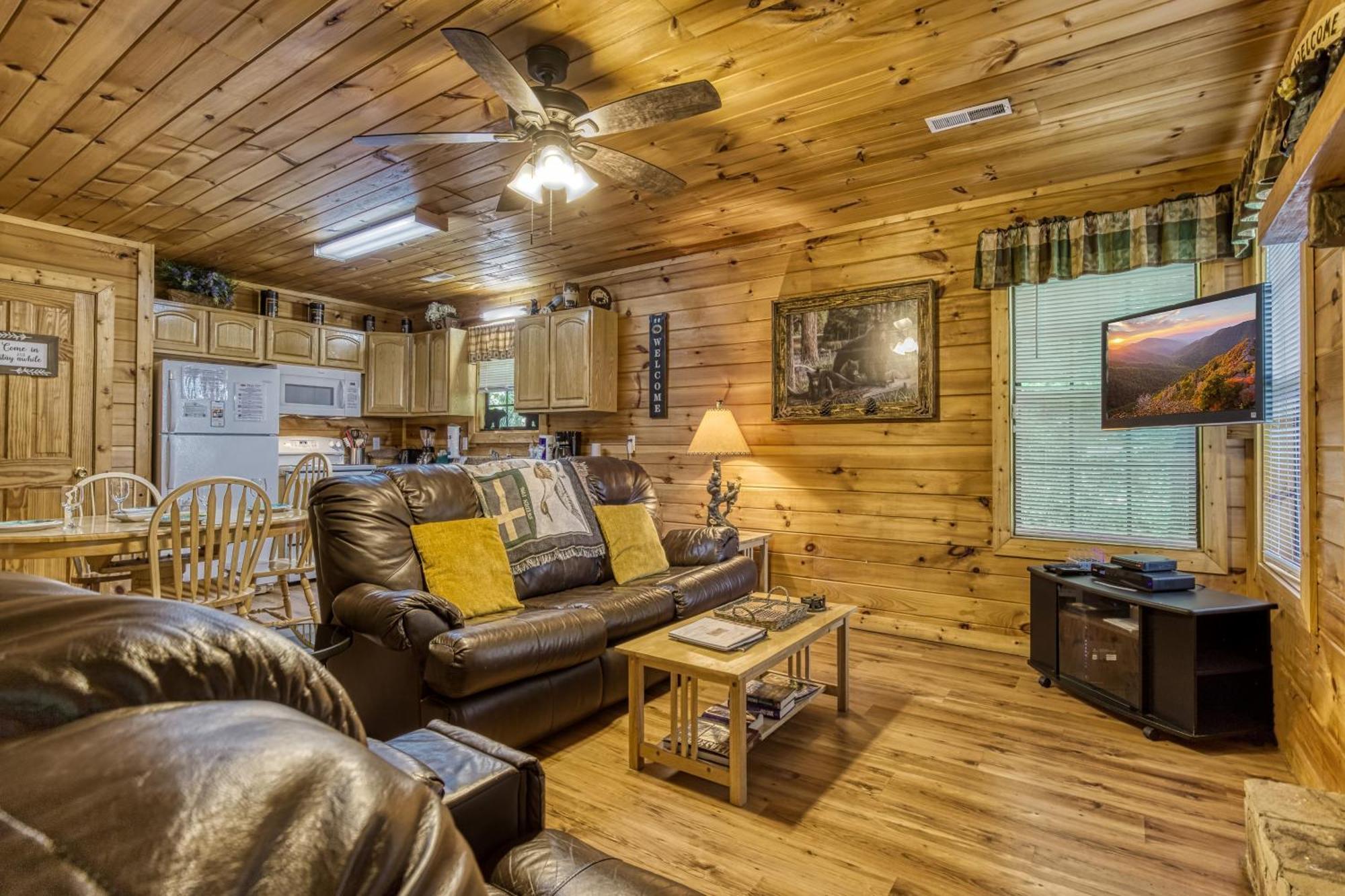 Suite Sensations, Hot Tub, Pool Table, 1089 Free Tickets Each Paid Day, Dollywood And More Pigeon Forge Exterior foto
